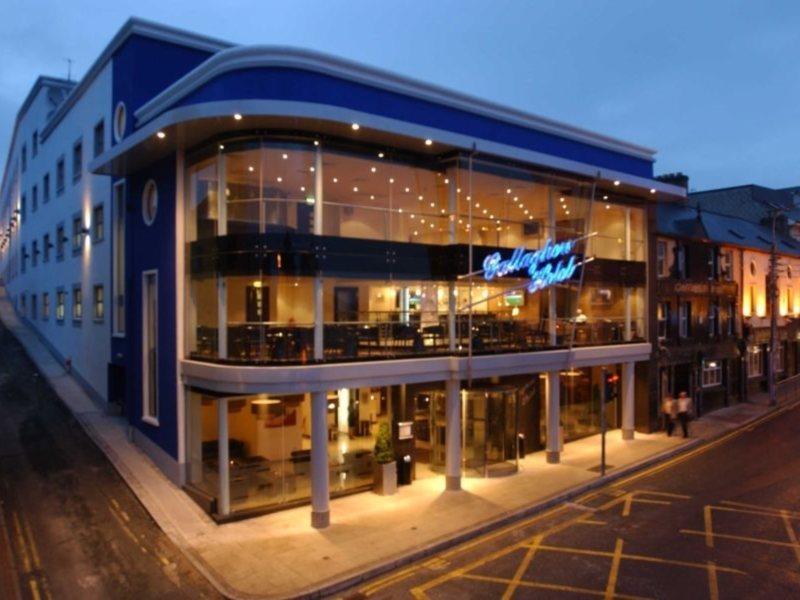 Mcgettigans Hotel 레터케니 외부 사진