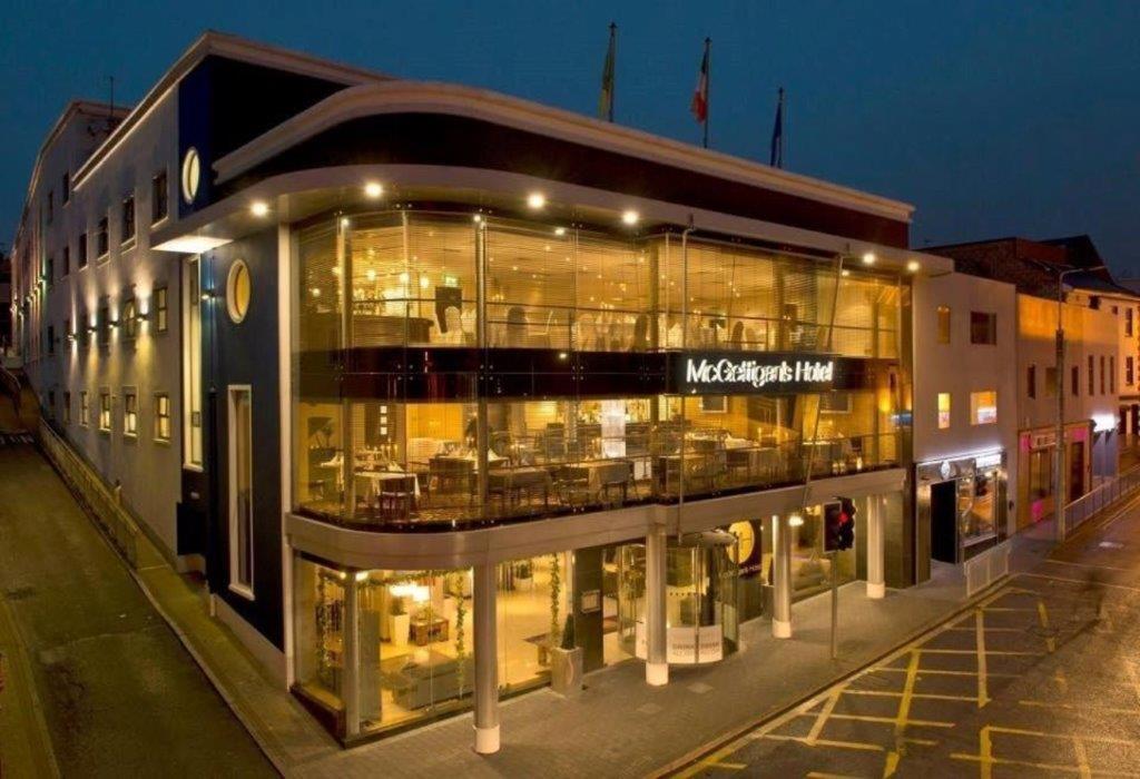 Mcgettigans Hotel 레터케니 외부 사진